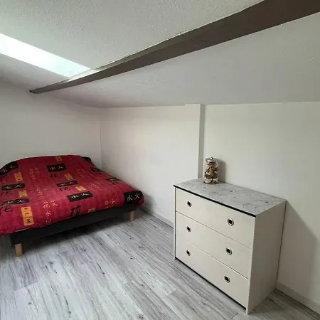 Pavillon Pour 5-6 Pers.